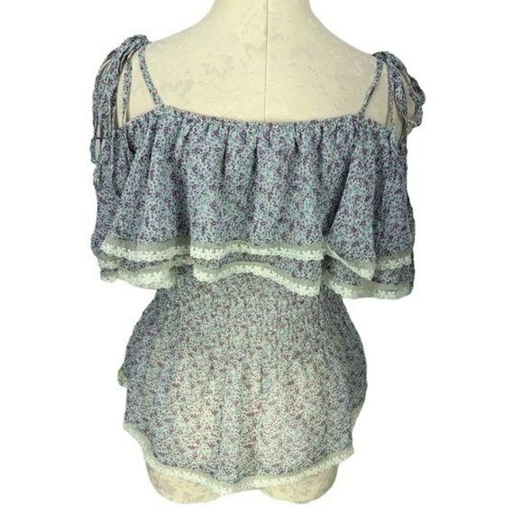 Cecico Women's Floral Off Cold Shoulder‎ Peplum Sheer Blouse Size Medium M - Picture 3 of 12